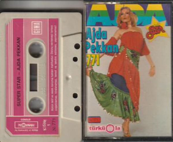 Süper Star Ajda Pekkan